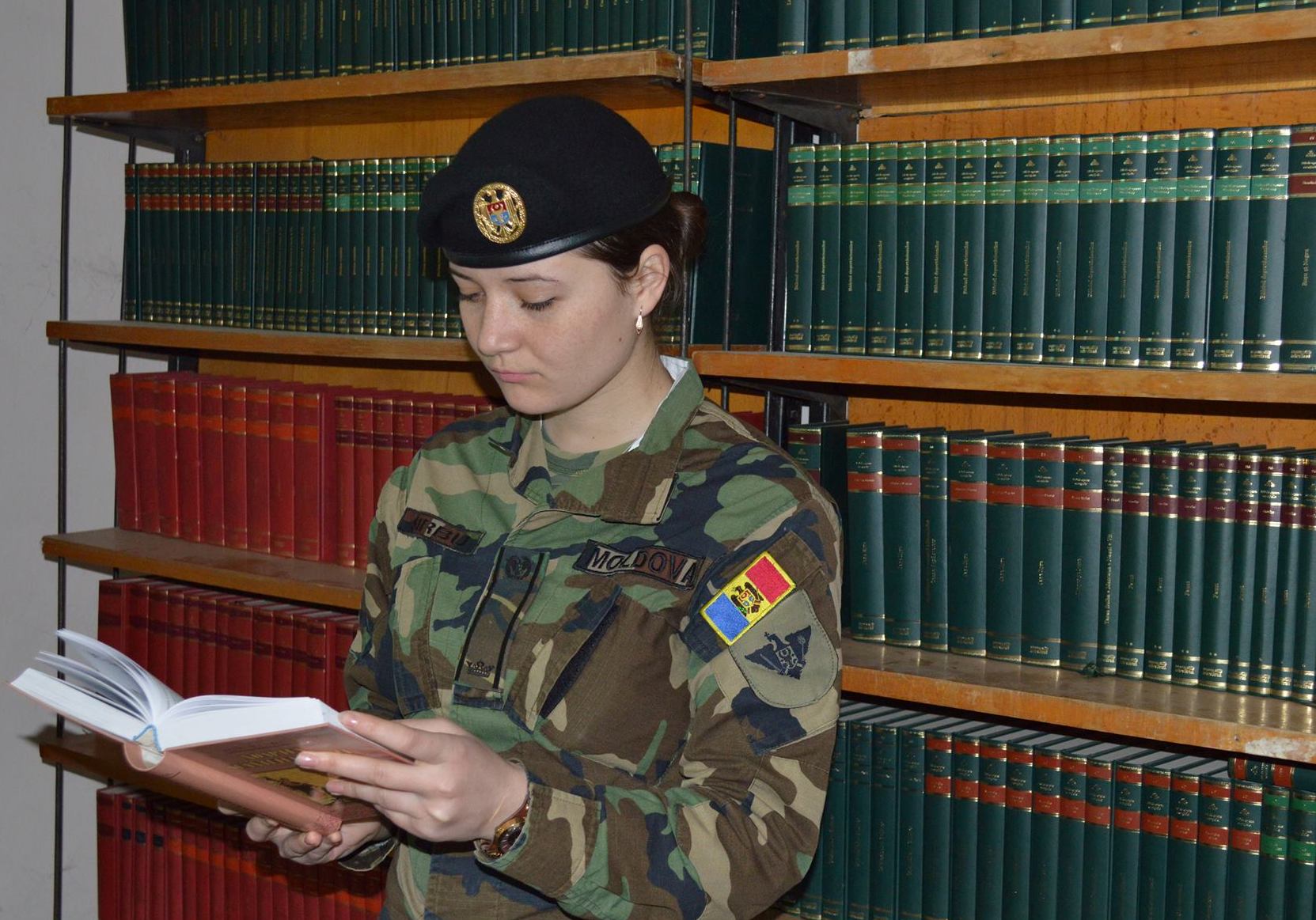 Cristina-Sîrbu-–-studentă-militară