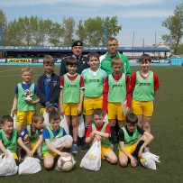 (Română) Echipa de fotbal de copii a Academiei Militare a participat la un turneu comemorativ
