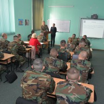 The students of the Military Academy trained by international expert